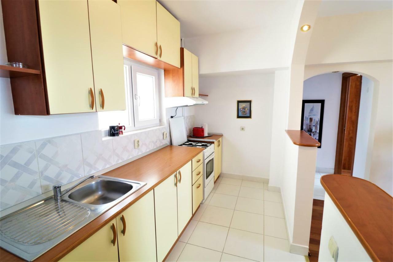Eva Twin Apartments Букурещ Екстериор снимка